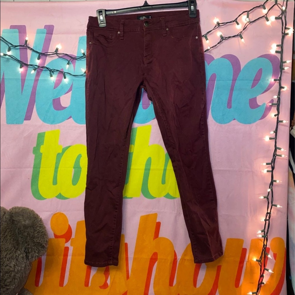 Woman’s Maroon Jeans/ Jeggings
